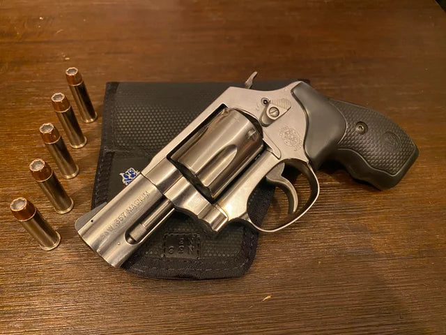 REVOLVER - SMITH & WESSON - MODELO 60 - CALIBRE 357 MAGNUM