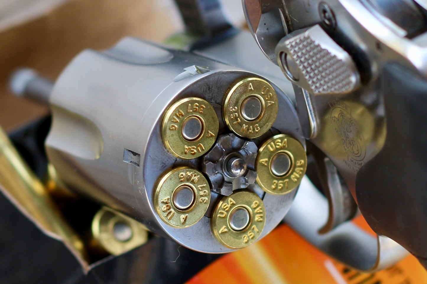 REVOLVER - SMITH & WESSON - MODELO 60 - CALIBRE 357 MAGNUM
